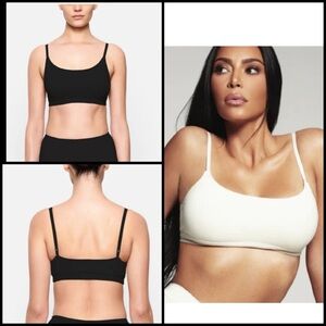 SKIMS SCOOP COTTON BRALETTE  in Soot NWT
